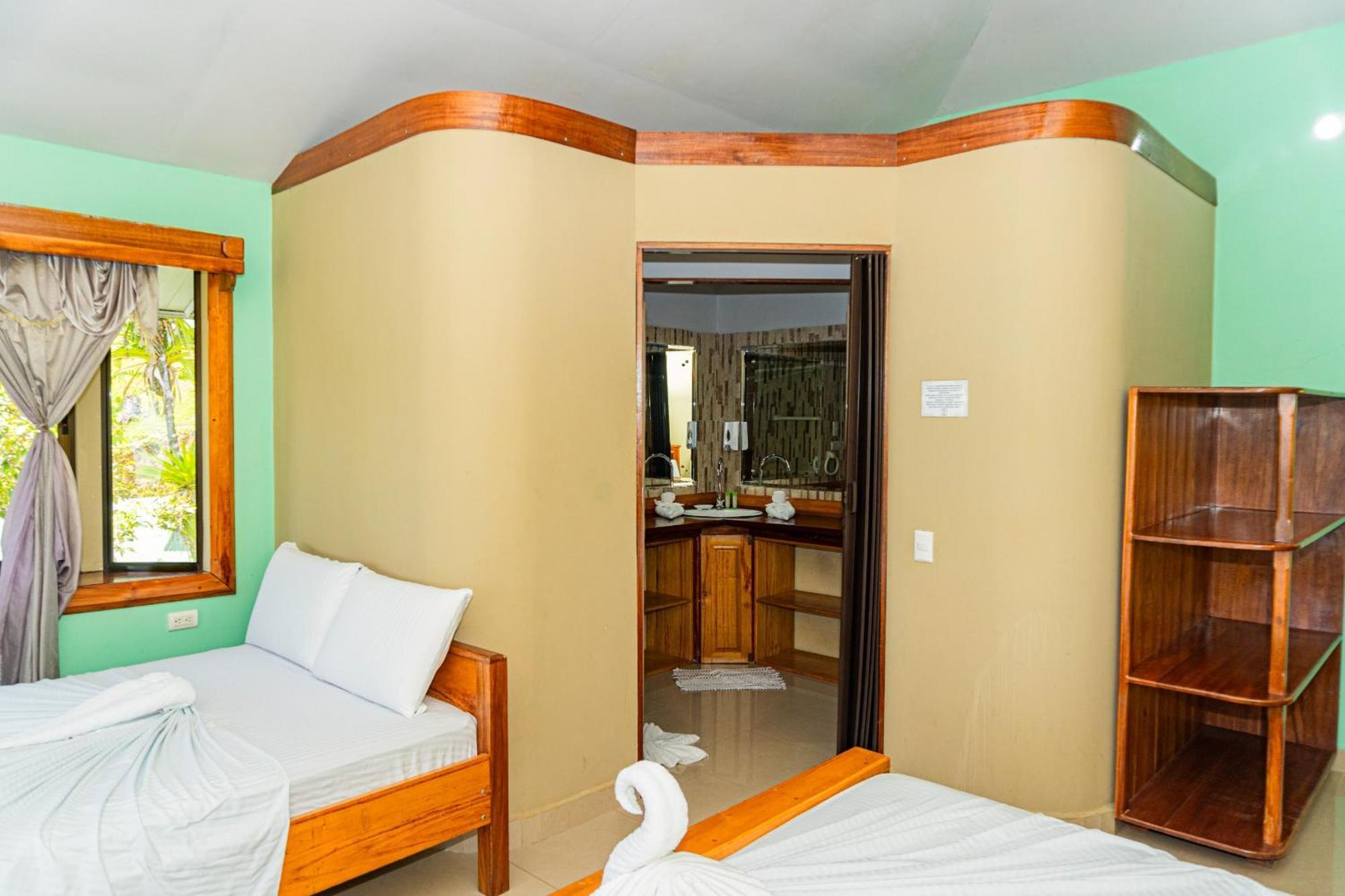 Hotel Rancho Corcovado Drakes Bay エクステリア 写真